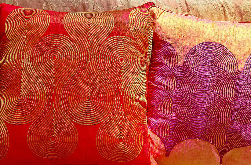 De Caldes Interiors: Pillows 